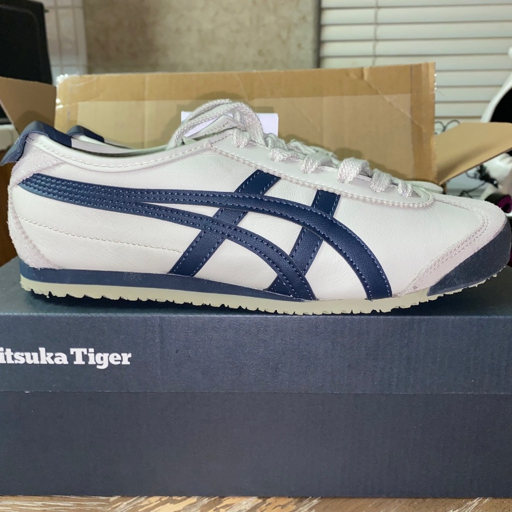 Onitsuka Tiger Mexico 66 Birch Peacoat NIB Men’s sz6